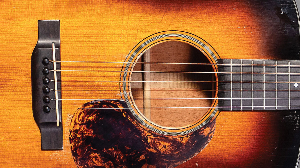 Pre-Warfare Mahogany Dreadnought – Classic Guitar® journal GuitarContact