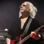 Reeves Gabrels – Classic Guitar® journal Guitar Contact
