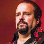 Raul Malo – Classic Guitar® journal Guitar Contact